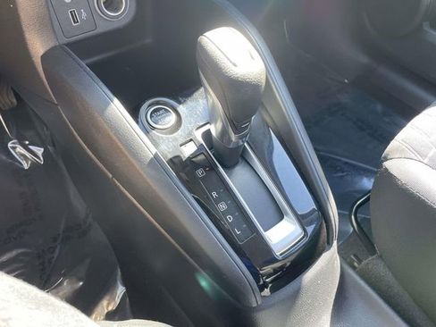 Used 2021 Nissan Kicks S image 21