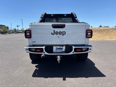 Used 2021 Jeep Gladiator Rubicon AWD/4WD image 6