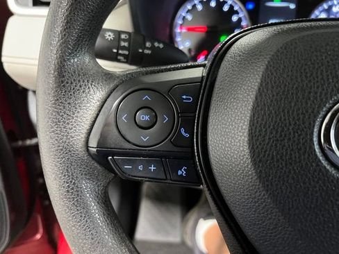 Used 2020 Toyota RAV4 XLE w/ Convenience Package FWD image 24