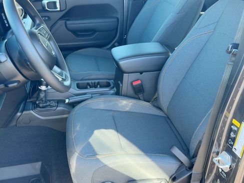 New 2026 Jeep Gladiator Sport image 4