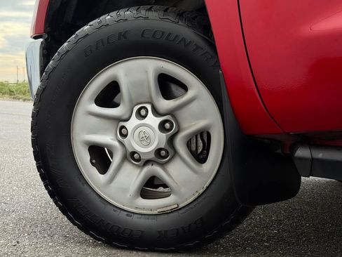 Used 2019 Toyota Tundra SR5 w/ SR5 Upgrade Package image 26