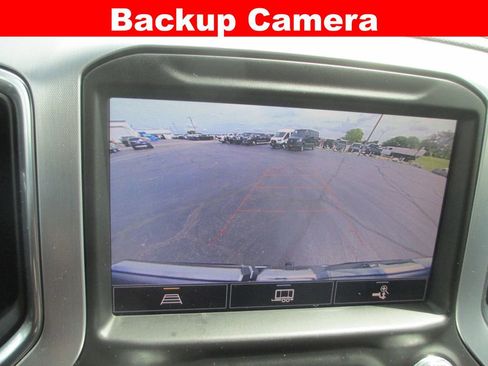 Used 2022 GMC Sierra 1500 SLT w/ SLT Premium Plus Package AWD/4WD image 17