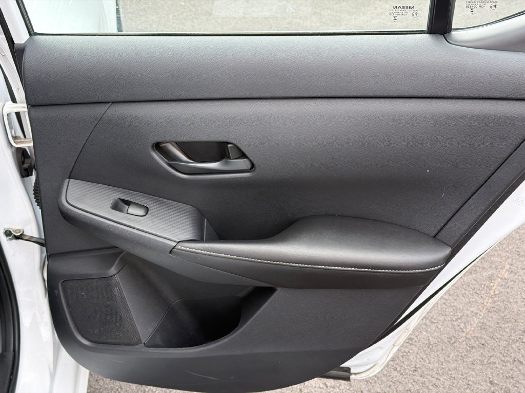 Used 2024 Nissan Sentra SV FWD image 16