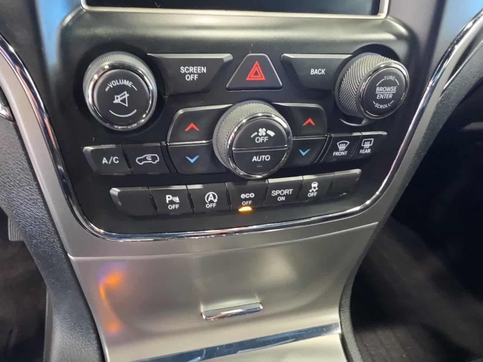 Used 2017 Jeep Grand Cherokee Trailhawk AWD/4WD image 28