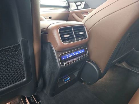 Used 2025 Mercedes-Benz GLS 450 4MATIC image 24