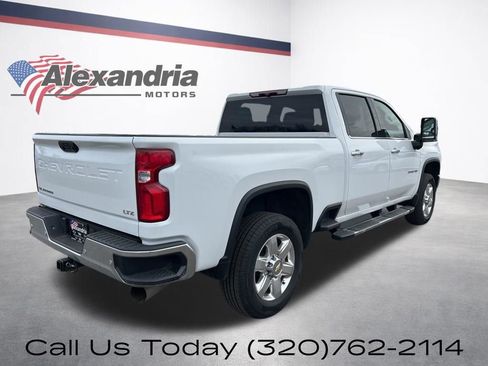 Certified 2022 Chevrolet Silverado 3500 LTZ image 6