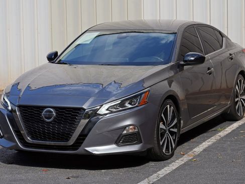 Used 2022 Nissan Altima 2.5 SR FWD image 40