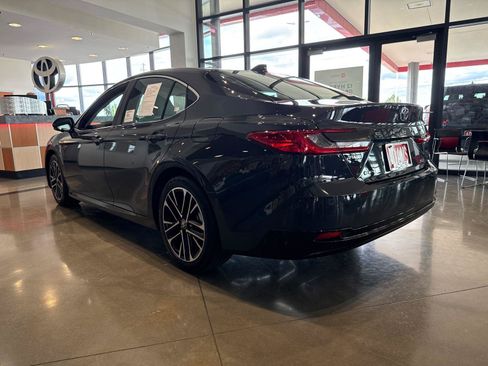 Used 2026 Toyota Camry XLE w/ Premium Plus Package FWD image 6