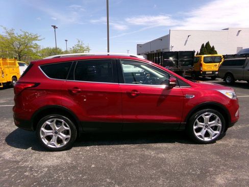 Used 2019 Ford Escape Titanium AWD/4WD image 10
