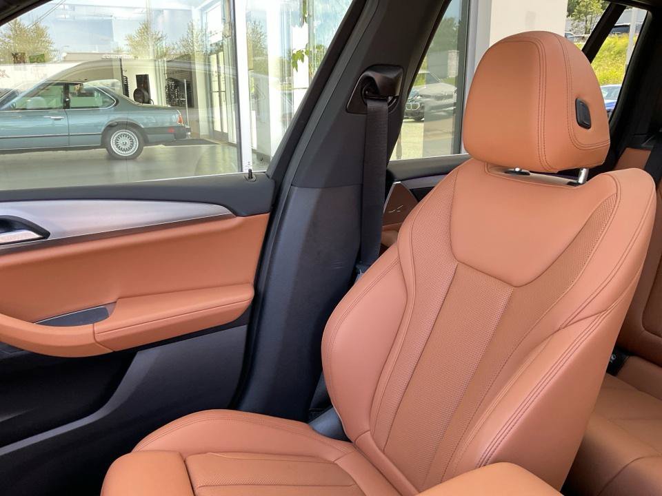 Used 2023 BMW X3 xDrive30i w/ Premium Package AWD/4WD image 28