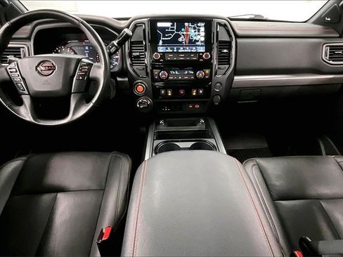 Used 2024 Nissan Titan PRO-4X w/ Pro-4x Convenience Package image 15