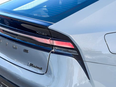 Used 2023 Toyota Prius Prime Premium image 8