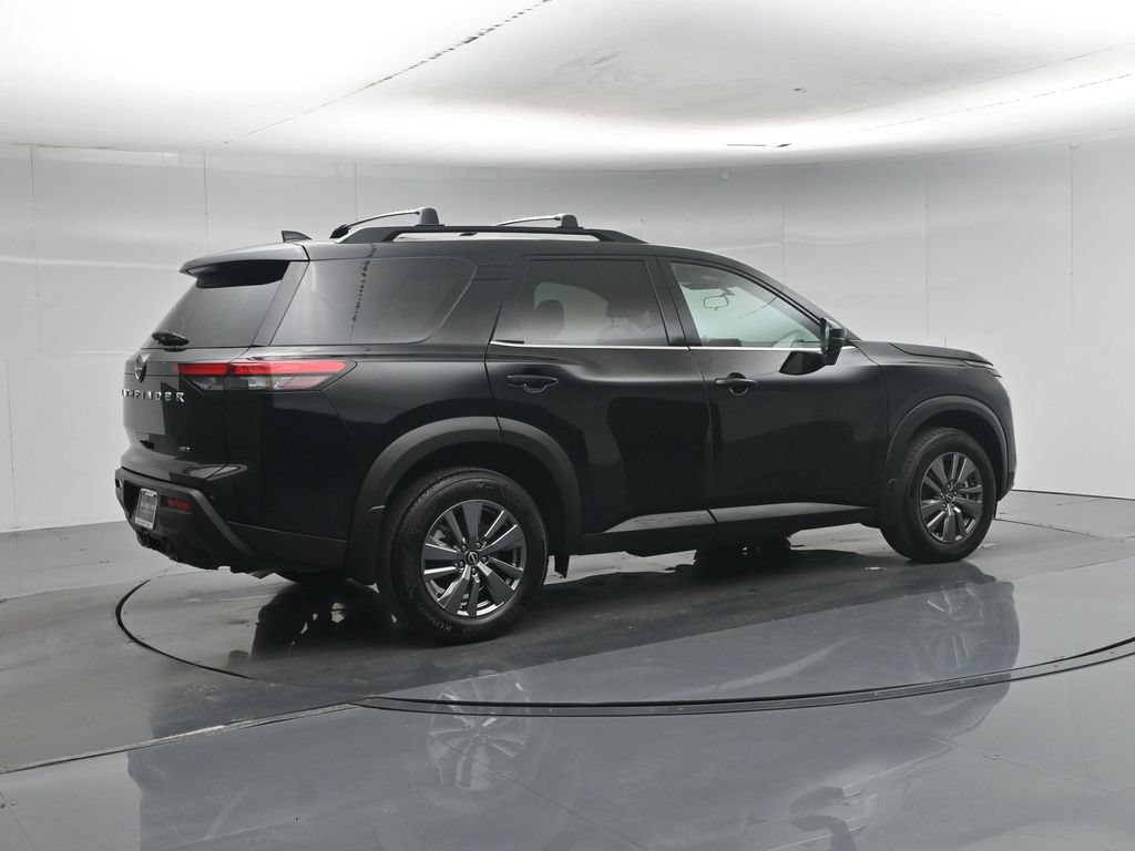 Used 2025 Nissan Pathfinder SV w/ SV Premium Package AWD/4WD image 31
