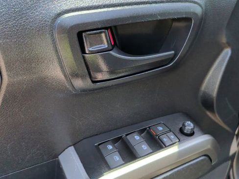 Used 2023 Toyota Tacoma SR5 w/ Technology Package AWD/4WD image 14