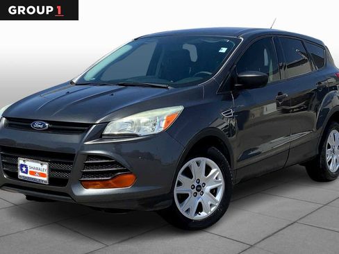 Used 2016 Ford Escape S image 1