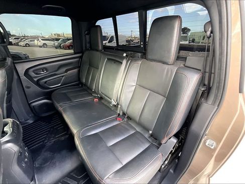 Used 2021 Nissan Titan PRO-4X w/ Pro-4x Convenience Package AWD/4WD image 29