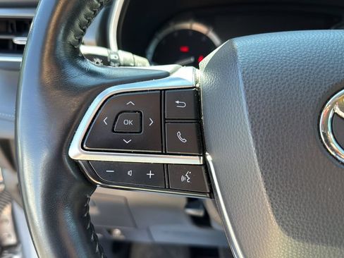 Used 2021 Toyota Highlander Limited AWD/4WD image 25