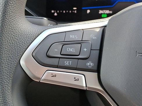 Certified 2022 Volkswagen Taos S image 22