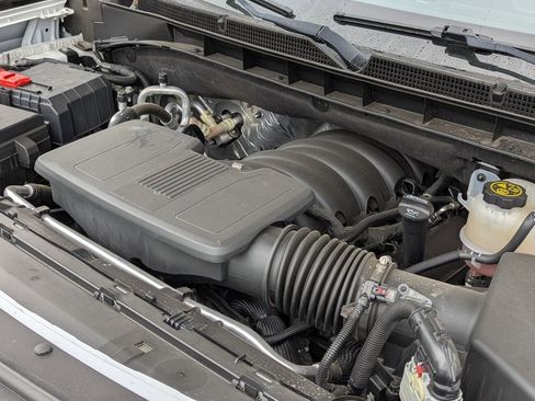 Used 2023 GMC Yukon SLT image 42