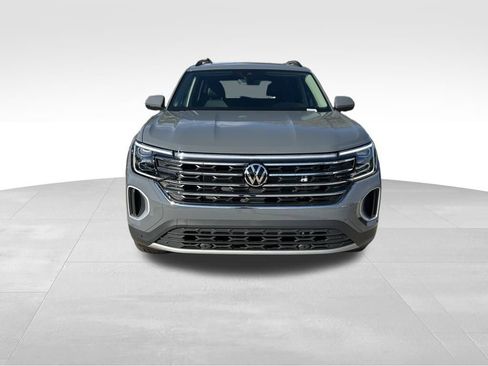 New 2026 Volkswagen Atlas SE FWD image 8