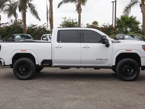 Used 2022 GMC Sierra 2500 AT4 w/ AT4 Premium Plus Package AWD/4WD image 11