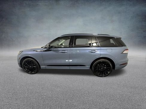 New 2026 Lincoln Aviator Reserve AWD/4WD image 3