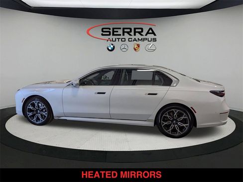 New 2025 BMW i7 eDrive50 w/ Premium Package image 6