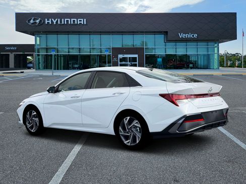 New 2026 Hyundai Elantra Limited FWD image 23