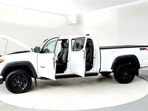 Used 2023 Toyota Tacoma SR5 w/ SX Package image 10