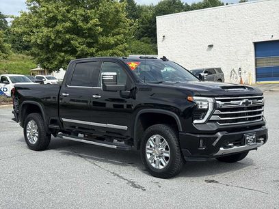 Used 2024 Chevrolet Silverado 2500 High Country w/ LPO, Dark Essentials Package