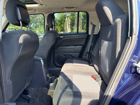 Used 2015 Jeep Patriot Latitude w/ Sun/Sound Group AWD/4WD image 3
