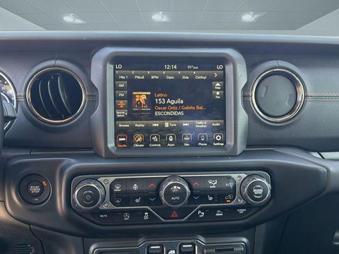 Used 2021 Jeep Gladiator Overland AWD/4WD image 22