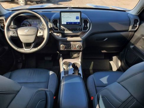 Used 2023 Ford Bronco Sport Outer Banks w/ Tech Package image 7