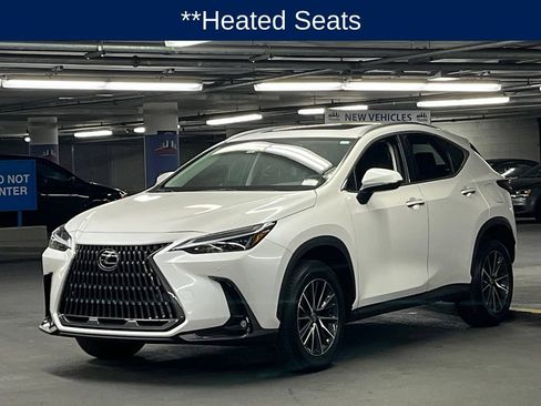 Used 2025 Lexus NX 250 FWD w/ Premium Package image 4