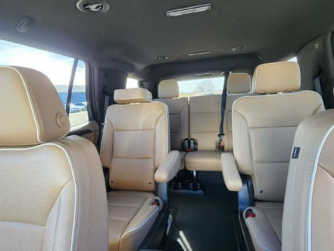 Used 2023 Chevrolet Tahoe Premier image 17