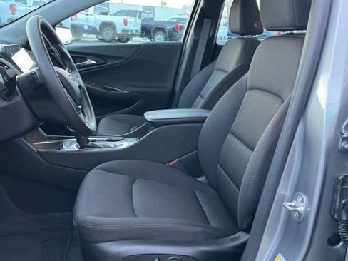 Used 2025 Chevrolet Malibu LT image 27