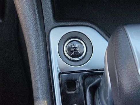 Used 2022 Nissan Sentra SV FWD image 9