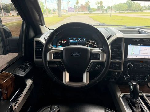 Used 2019 Ford F150 Lariat w/ Trailer Tow Package AWD/4WD image 12