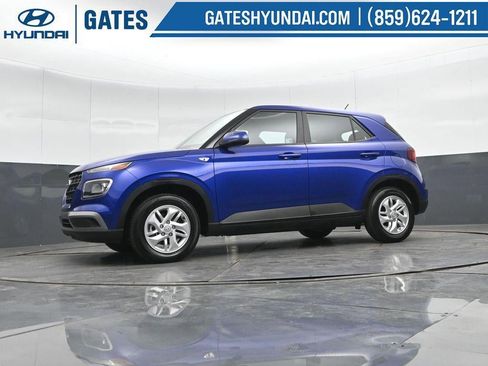 New 2025 Hyundai Venue SE FWD image 37