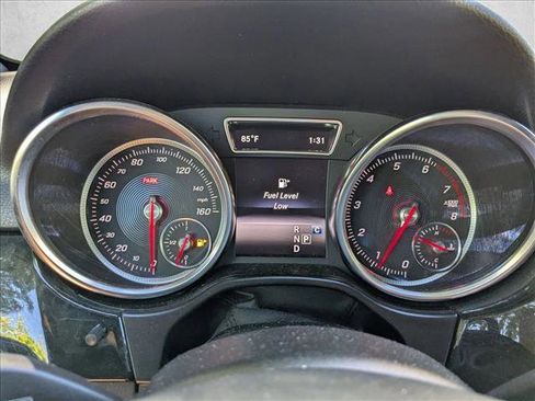 Used 2019 Mercedes-Benz GLE 400 4MATIC image 11