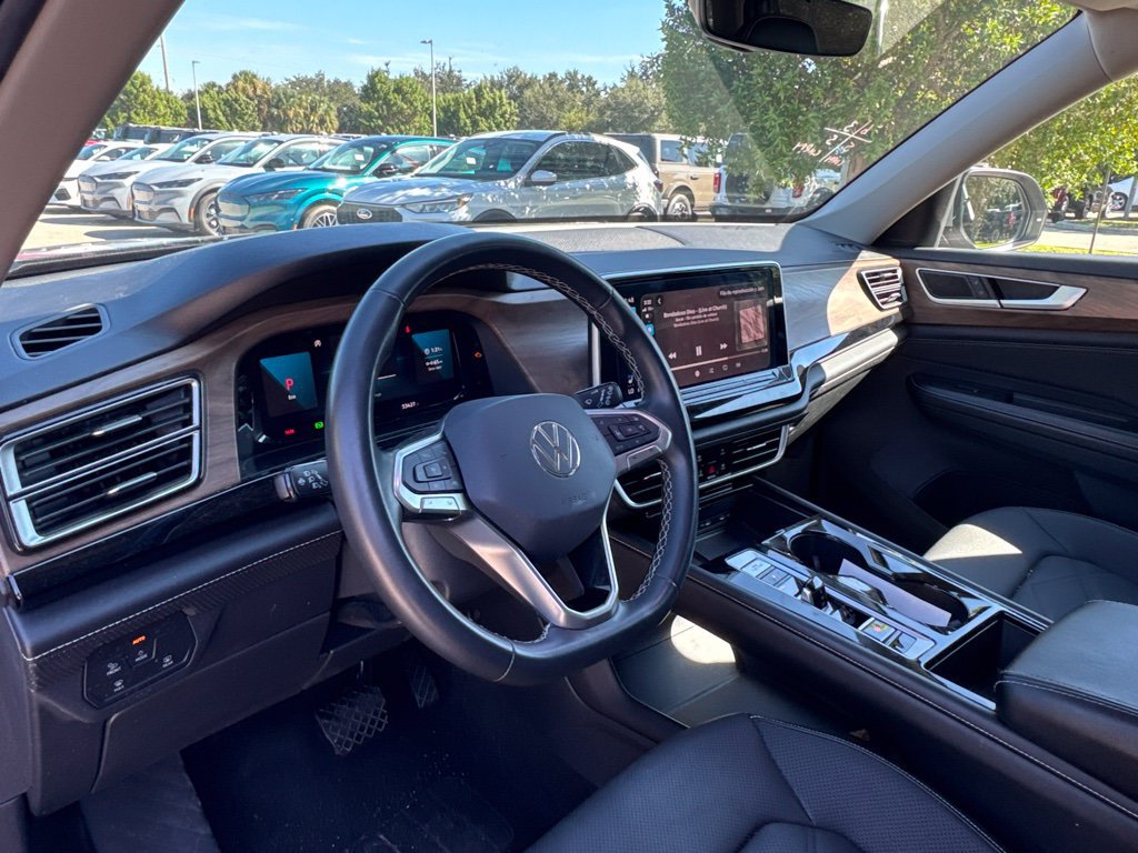 Used 2024 Volkswagen Atlas SE FWD image 9