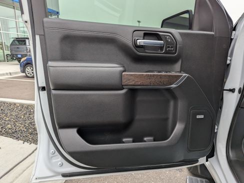 Used 2021 GMC Sierra 1500 Denali w/ Denali Ultimate Package image 11