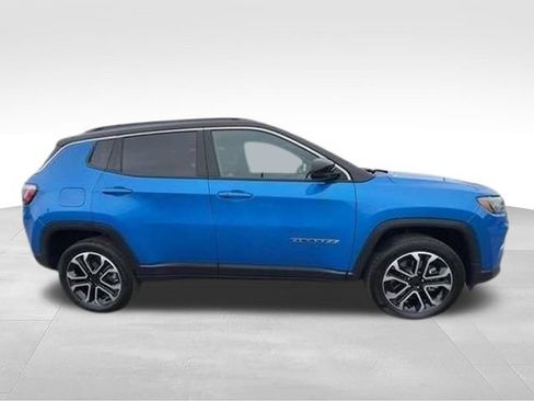 Used 2023 Jeep Compass Limited AWD/4WD image 8