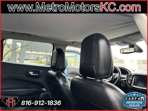 Used 2019 Jeep Compass Latitude FWD image 35