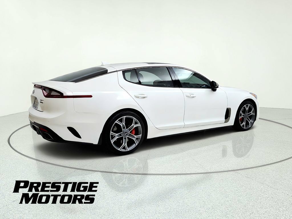 Used 2021 Kia Stinger GT2 image 8