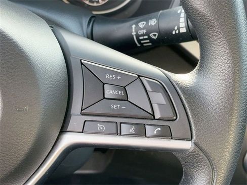 Used 2024 Nissan Altima 2.5 SV image 19