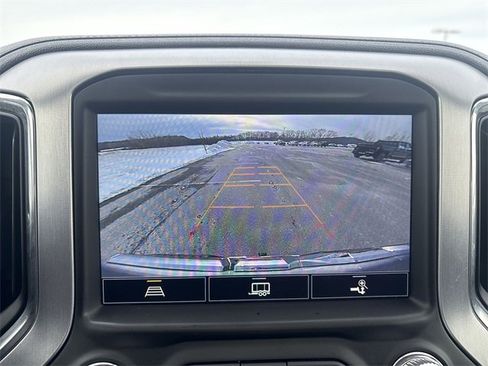 Used 2021 GMC Sierra 1500 SLT image 15
