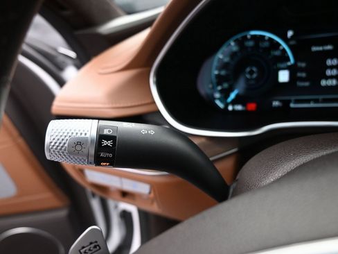 Used 2023 Genesis G80 image 18