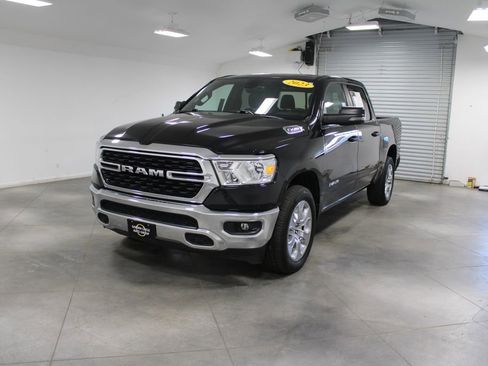 Used 2023 RAM 1500 Big Horn image 4