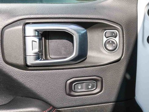 Used 2018 Jeep Wrangler Rubicon image 36